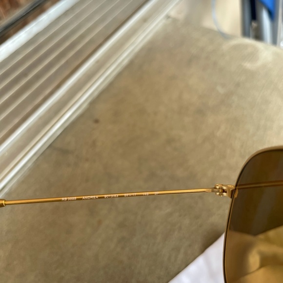 Authentic ray ban polarized square sunglasses - Picture 4 of 7